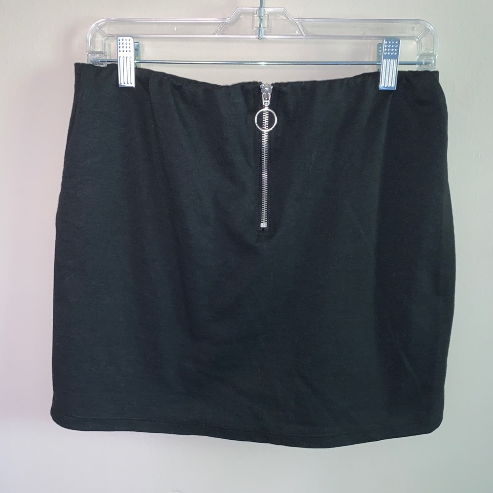 O-Ring Zipper Black Skirt